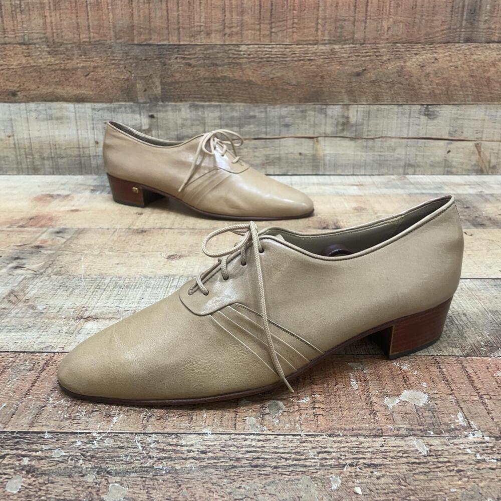 Pierre Cardin Pumps Womens Size 9.5 Beige Leather Lace Up Oxford Block Heels